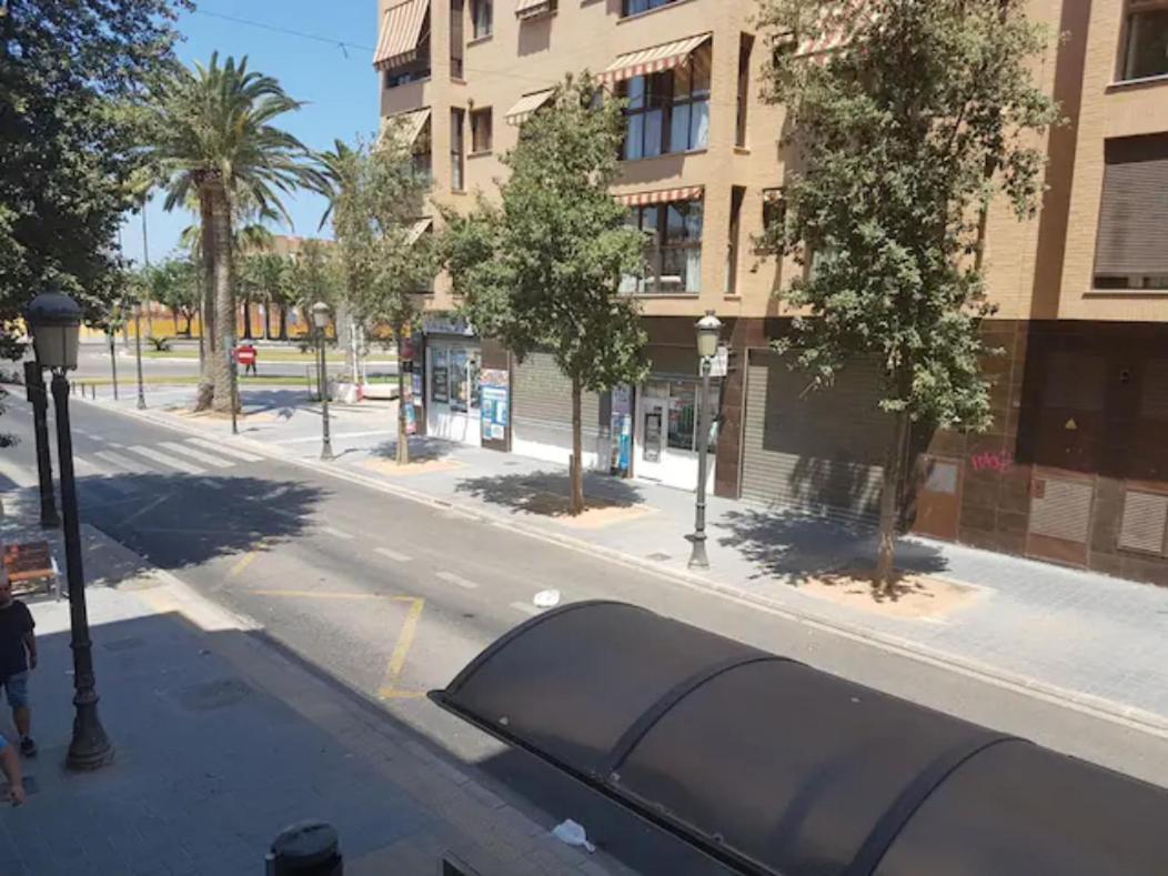 Reina Playa Apartment Valencia Exterior photo